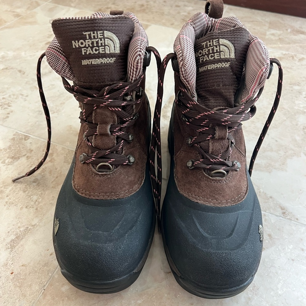 North Face Primaloft boots - Picture 2 of 6